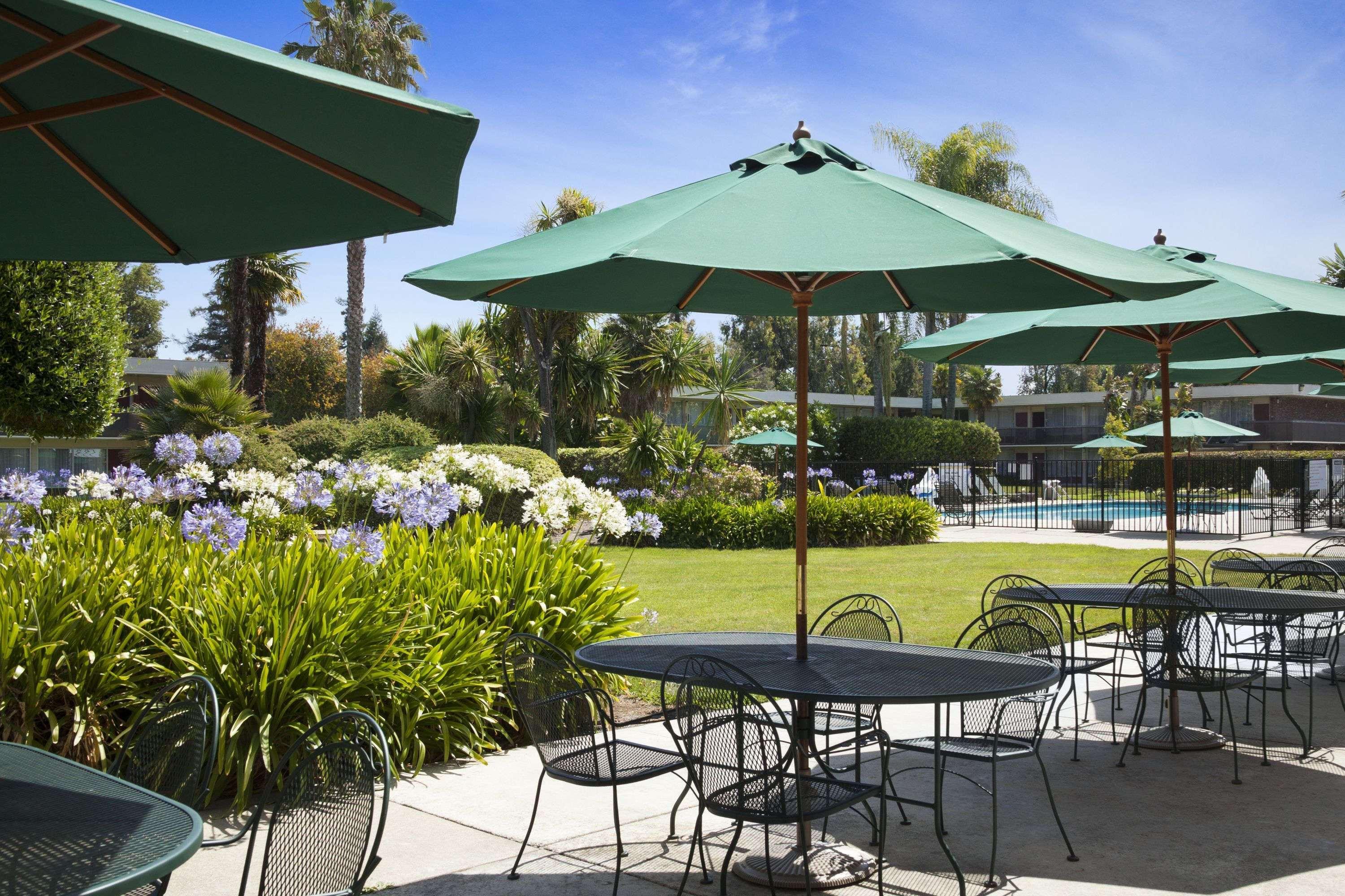 Ramada By Wyndham Sunnyvale/Silicon Valley Buitenkant foto