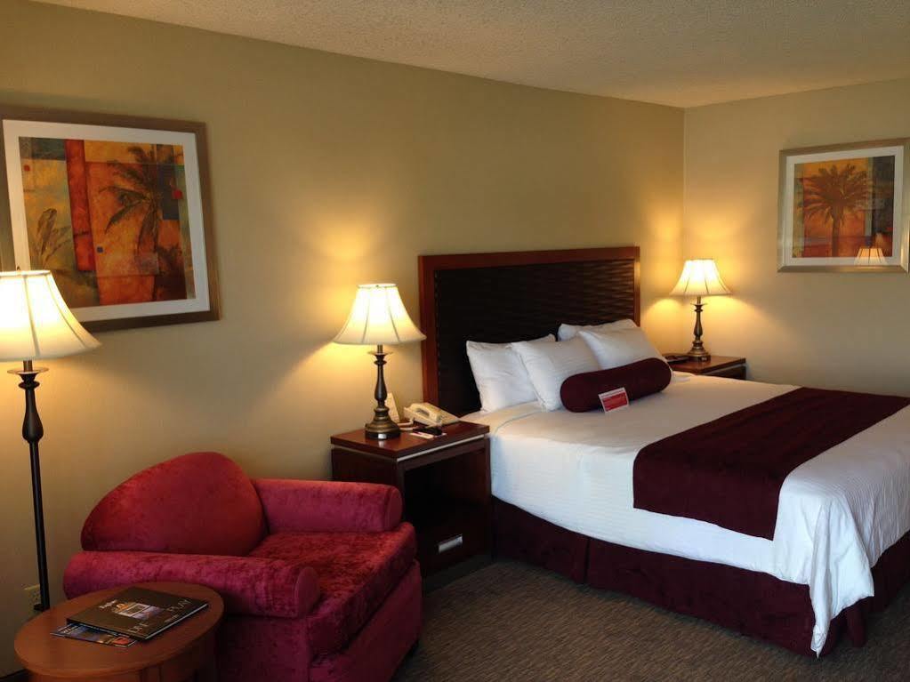Ramada By Wyndham Sunnyvale/Silicon Valley Buitenkant foto